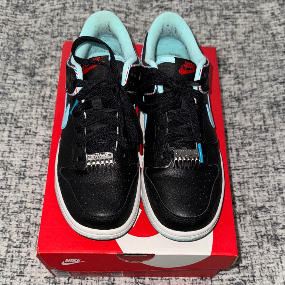 Nike Kids Low Dunks Barbershop 💈